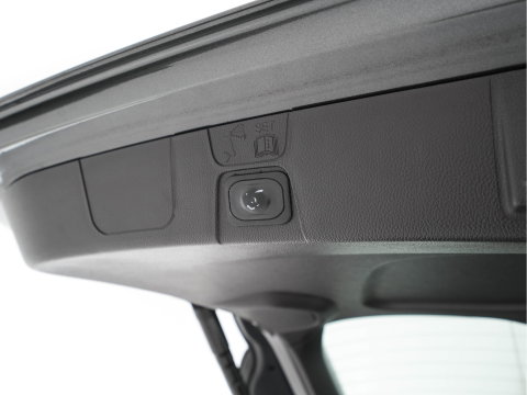 Ford C-MAX 2.0 Hybrid Titanium Plus ( Plug-In ) Aut. *PANO | LEATHER | NAVI-FULLMAP | CAMERA | KEYLESS | HEATED-COMFORT-SEATS | ECC | DIGI-COCKPIT | PDC | 17''ALU*