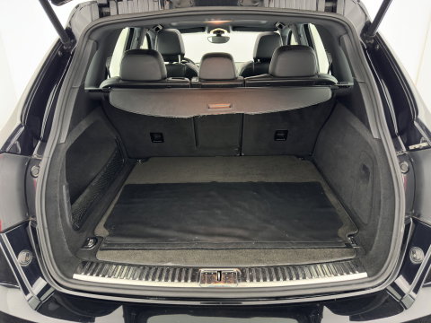 Porsche Cayenne 3.0 D Aut. *PANO | LEATHER | XENON-PLUS | SPORT-CHRONO | HEATED-COMFORTSEATS | BOSE-SOUND | MEMORY-PACK |  AIR-SUSPENSION | NAVI-FULLMAP | TOWBAR | LANE-ASSIST | SHIFT-PADDLES | 18''ALU*