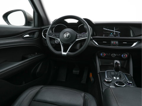 Alfa Romeo Stelvio 2.2d Super Aut. *LEATHER-FABRIC | BI-XENON | DAB+ | NAVI-FULLMAP | COMFORT-SEATS | ECC | CRUISE | PDC | 18"ALU*