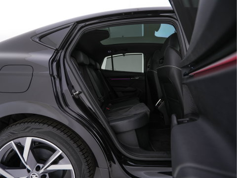 Škoda Enyaq Coupé 85 Sportline [ 3-Fase-11kW] {SoH-95%} (INCL-BTW) Aut. *PANO |  LEATHER-ALCANTARA | FULL-LED | BLINDSPOT | HEATED-SPORTSEATS | CAMERA | KEYLESS | PRIVACY-GLASS | ADAPTIVE-CRUISE | SHIFTPADDLES | TOWBAR | 20''ALU*