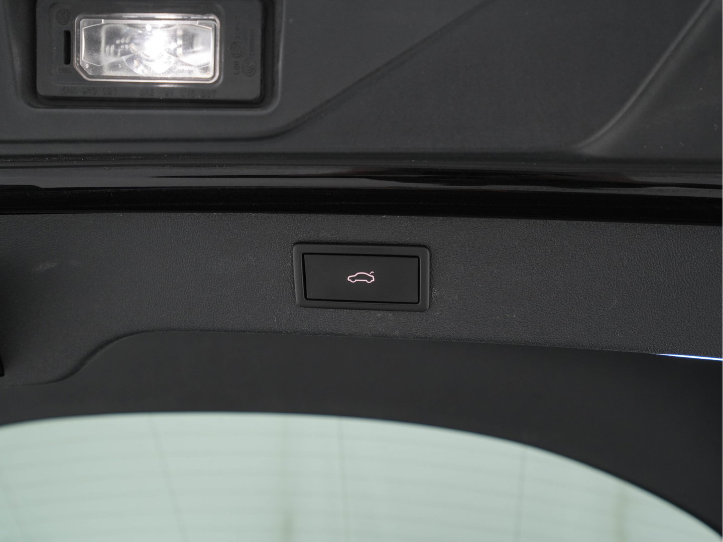Škoda Enyaq Coupé 85 Sportline [ 3-Fase-11kW] {SoH-95%} (INCL-BTW) Aut. *PANO |  LEATHER-ALCANTARA | FULL-LED | BLINDSPOT | HEATED-SPORTSEATS | CAMERA | KEYLESS | PRIVACY-GLASS | ADAPTIVE-CRUISE | SHIFTPADDLES | TOWBAR | 20''ALU*