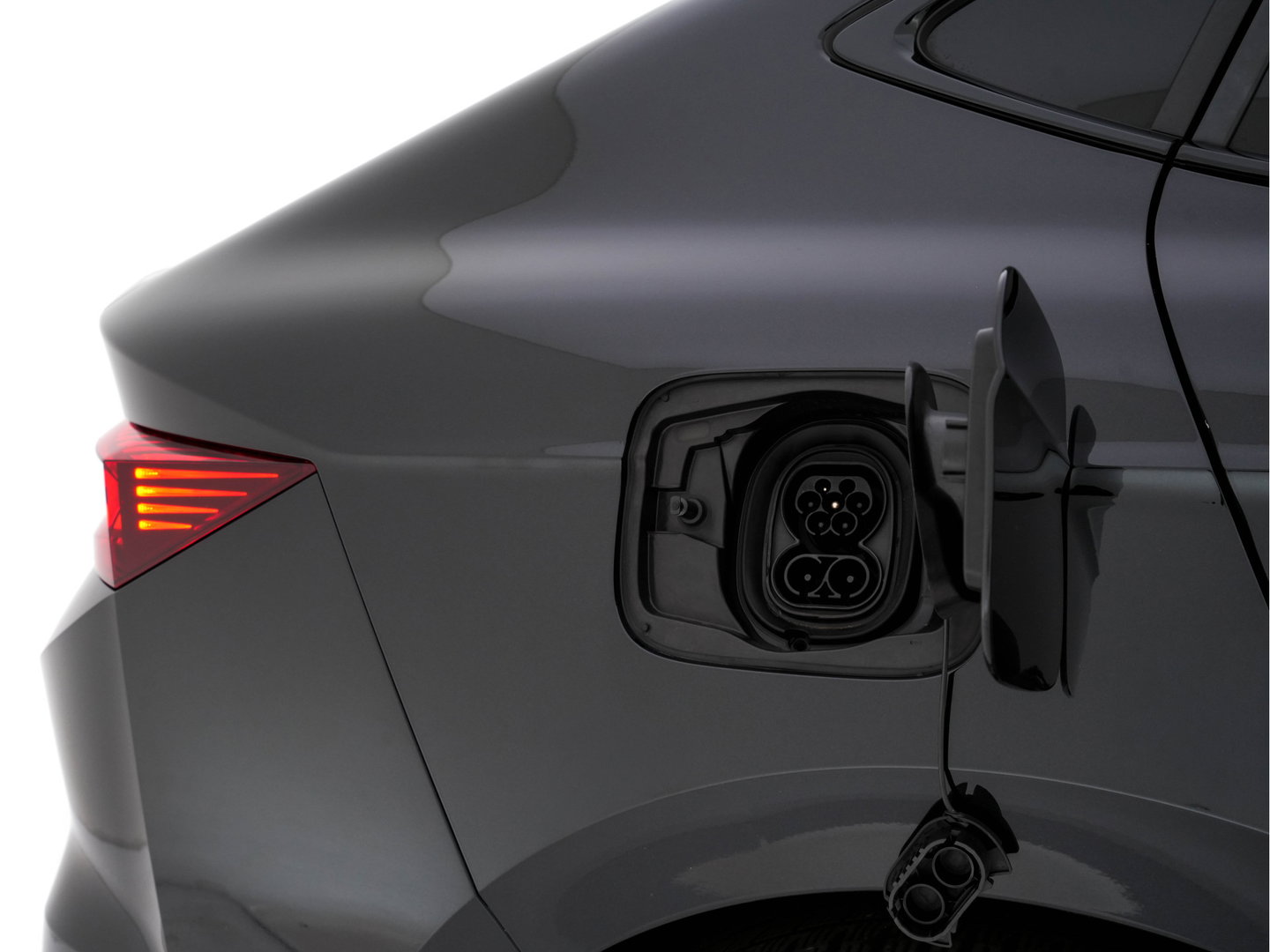 Škoda Enyaq Coupé 85 Sportline [ 3-Fase-11kW] {SoH-95%} (INCL-BTW) Aut. *PANO |  LEATHER-ALCANTARA | FULL-LED | BLINDSPOT | HEATED-SPORTSEATS | CAMERA | KEYLESS | PRIVACY-GLASS | ADAPTIVE-CRUISE | SHIFTPADDLES | TOWBAR | 20''ALU*