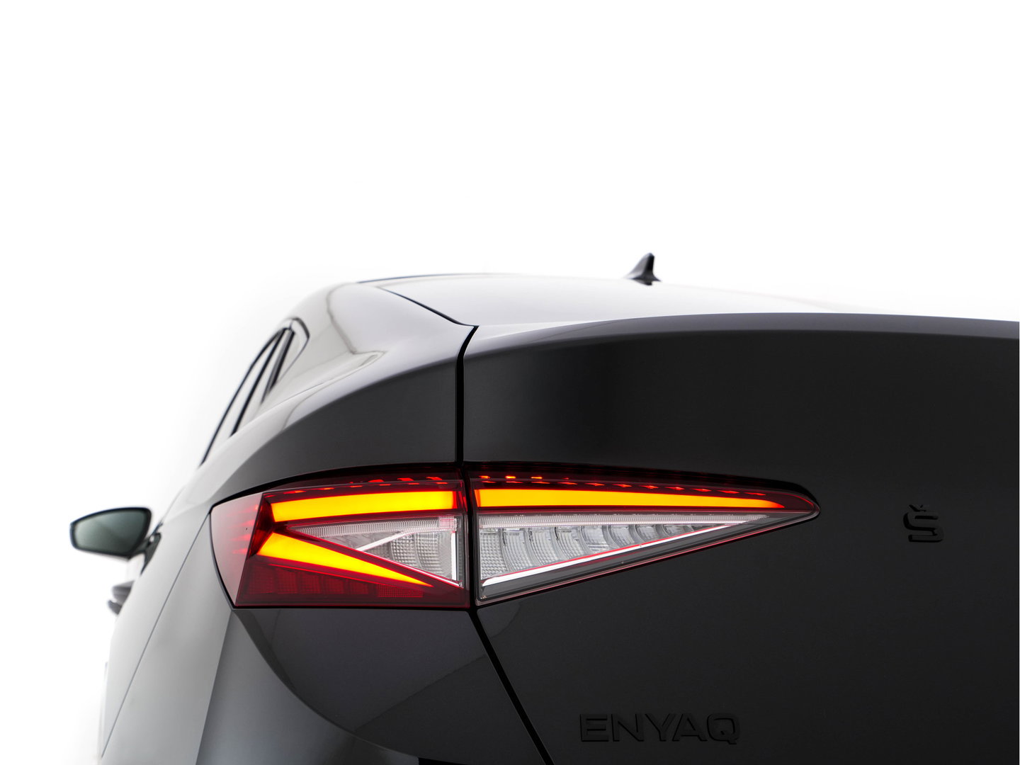Škoda Enyaq Coupé 85 Sportline [ 3-Fase-11kW] {SoH-95%} (INCL-BTW) Aut. *PANO |  LEATHER-ALCANTARA | FULL-LED | BLINDSPOT | HEATED-SPORTSEATS | CAMERA | KEYLESS | PRIVACY-GLASS | ADAPTIVE-CRUISE | SHIFTPADDLES | TOWBAR | 20''ALU*