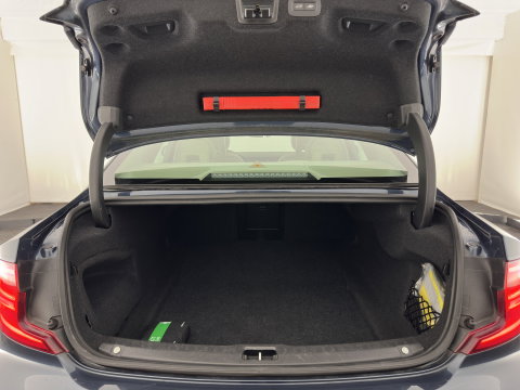 Volvo S90 2.0 D4 Momentum Aut. *PANO | LEATHER | FULL-LED | TOPVIEW | BLINDSPOT | HEATED-SPORTSEATS | DIGI-COCKPIT | NAVI-FULLMAP | ECC | HEAD-UP | ADAPTIVE-CRUISE | PDC | APP.CONNECT | 18''ALU*