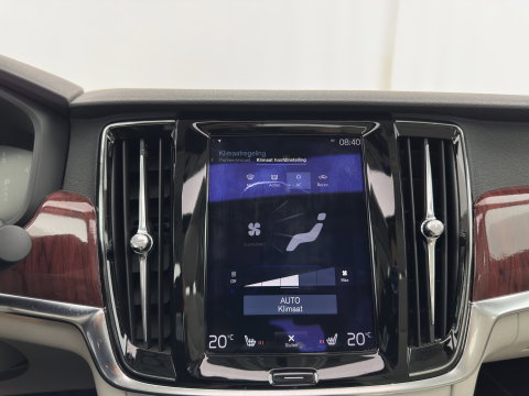 Volvo S90 2.0 D4 Momentum Aut. *PANO | LEATHER | FULL-LED | TOPVIEW | BLINDSPOT | HEATED-SPORTSEATS | DIGI-COCKPIT | NAVI-FULLMAP | ECC | HEAD-UP | ADAPTIVE-CRUISE | PDC | APP.CONNECT | 18''ALU*