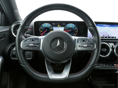 Mercedes-Benz A-Klasse 160 AMG-Styling Business Solution (INCL-BTW) *FULL-LED |  LEATHER-MICROFIBRE | KEYLESS | CARBON-INLAY | HEATED-SPORTSEATS | WIDE-SCREEN | NAVI-FULLMAP | CAMERA | ECC | PDC | CRUISE | CARPLAY | AMBIENTLIGHT | PRIVACY-GLASS | 1
