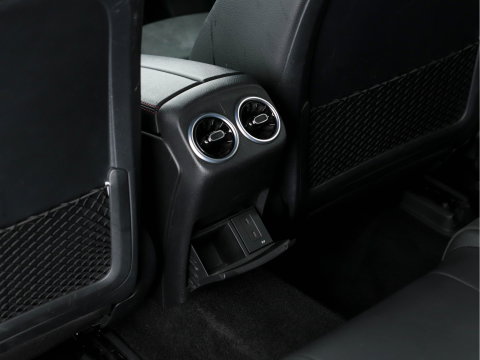 Mercedes-Benz A-Klasse 160 AMG-Styling Business Solution (INCL-BTW) *FULL-LED |  LEATHER-MICROFIBRE | KEYLESS | CARBON-INLAY | HEATED-SPORTSEATS | WIDE-SCREEN | NAVI-FULLMAP | CAMERA | ECC | PDC | CRUISE | CARPLAY | AMBIENTLIGHT | PRIVACY-GLASS | 1