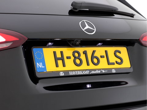 Mercedes-Benz A-Klasse 160 AMG-Styling Business Solution (INCL-BTW) *FULL-LED |  LEATHER-MICROFIBRE | KEYLESS | CARBON-INLAY | HEATED-SPORTSEATS | WIDE-SCREEN | NAVI-FULLMAP | CAMERA | ECC | PDC | CRUISE | CARPLAY | AMBIENTLIGHT | PRIVACY-GLASS | 1