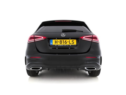 Mercedes-Benz A-Klasse 160 AMG-Styling Business Solution (INCL-BTW) *FULL-LED |  LEATHER-MICROFIBRE | KEYLESS | CARBON-INLAY | HEATED-SPORTSEATS | WIDE-SCREEN | NAVI-FULLMAP | CAMERA | ECC | PDC | CRUISE | CARPLAY | AMBIENTLIGHT | PRIVACY-GLASS | 1