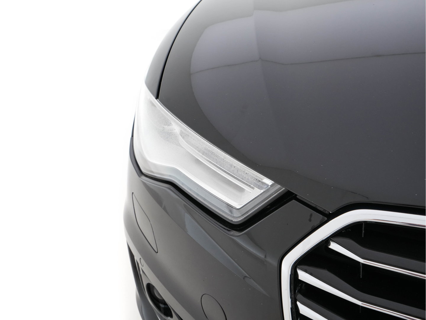 Audi A6 Avant 3.0 TDI Quattro S-Line Aut. *PANO | LEATHER-ALCANTARA | BI-XENON | BOSE-AUDIO | NAVI-FULLMAP | DAB | CAMERA | ECC | HEATED-SPORTSEATS | PDC | CRUISE | TOWBAR | KEYLESS | 20"ALU*