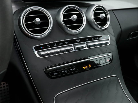 Mercedes-Benz C-Klasse Estate 300 e AMG-Sportpack Limited Business Solution (Plug-in) (INCL-BTW) Aut. *PANO | LEATHER-ALCANTARA | FULL-LED | NAVI-FULLMAP | TOPVIEW | BLINDSPOT | PREMIUM-AUDIO | DAB | CARPLAY | AMBIENTLIGHT | DIGI-COCKPIT | SPORTSEATS | 18"ALU*