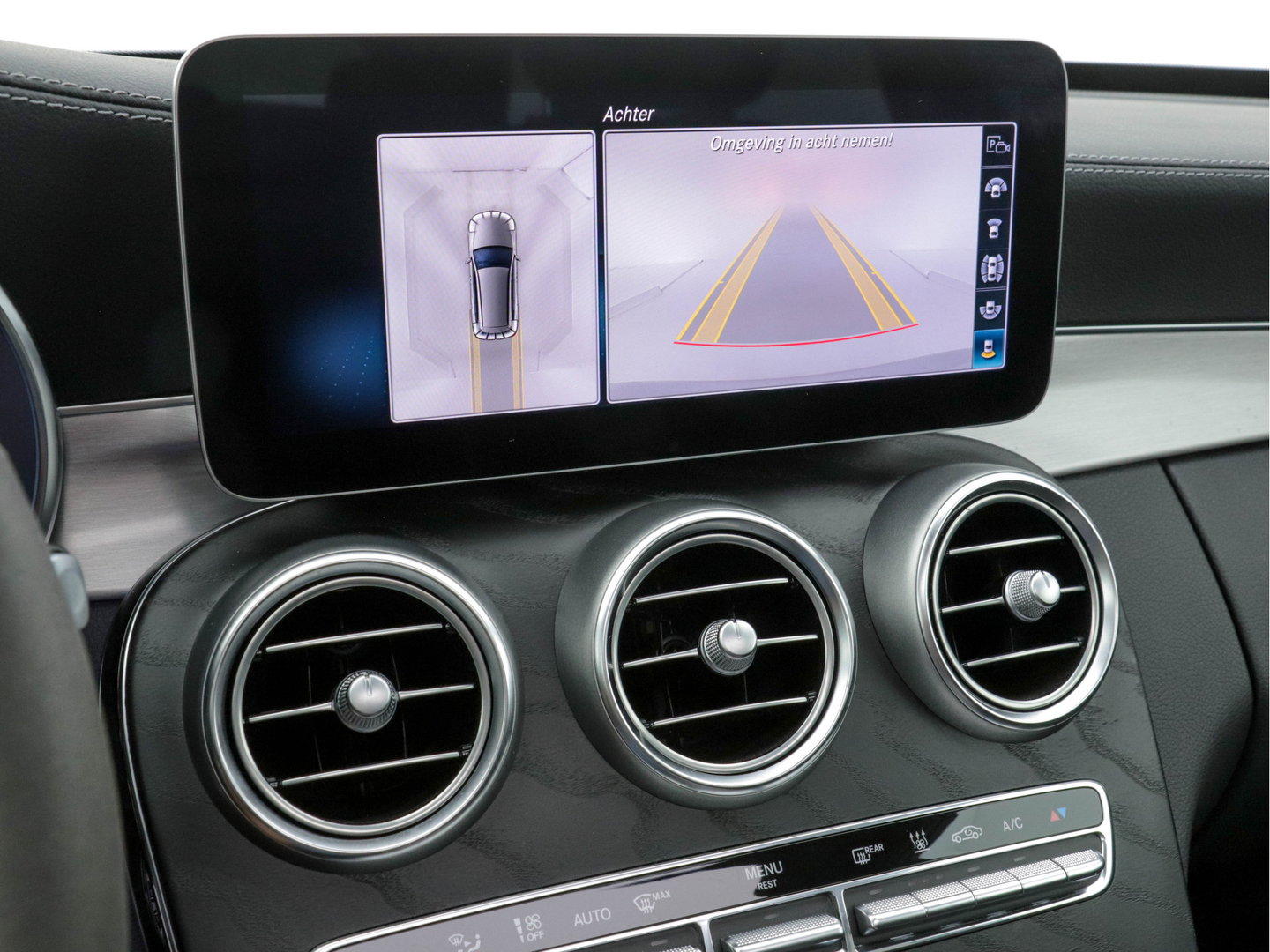 Mercedes-Benz C-Klasse Estate 300 e AMG-Sportpack Limited Business Solution (Plug-in) (INCL-BTW) Aut. *PANO | LEATHER-ALCANTARA | FULL-LED | NAVI-FULLMAP | TOPVIEW | BLINDSPOT | PREMIUM-AUDIO | DAB | CARPLAY | AMBIENTLIGHT | DIGI-COCKPIT | SPORTSEATS | 18"ALU*