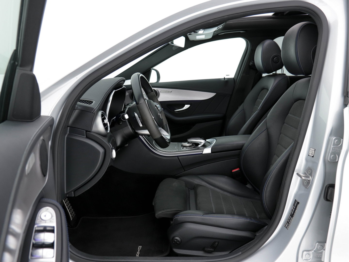 Mercedes-Benz C-Klasse Estate 300 e AMG-Sportpack Limited Business Solution (Plug-in) (INCL-BTW) Aut. *PANO | LEATHER-ALCANTARA | FULL-LED | NAVI-FULLMAP | TOPVIEW | BLINDSPOT | PREMIUM-AUDIO | DAB | CARPLAY | AMBIENTLIGHT | DIGI-COCKPIT | SPORTSEATS | 18"ALU*