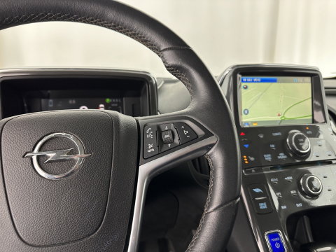 Opel Ampera 1.4 (Plug-In) Aut. *LEATHER | NAVI-FULLMAP | BOSE-AUDIO | KEYLESS | CAMERA | ECC | HEATED-COMFORTSEATS | PDC | CRUISE*