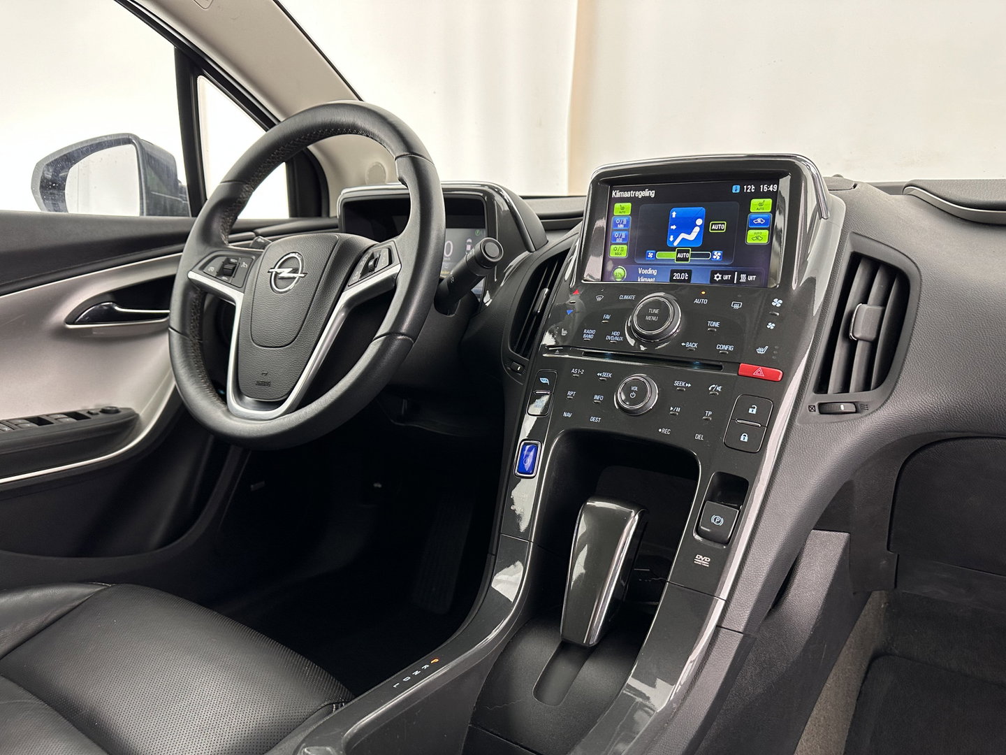 Opel Ampera 1.4 (Plug-In) Aut. *LEATHER | NAVI-FULLMAP | BOSE-AUDIO | KEYLESS | CAMERA | ECC | HEATED-COMFORTSEATS | PDC | CRUISE*
