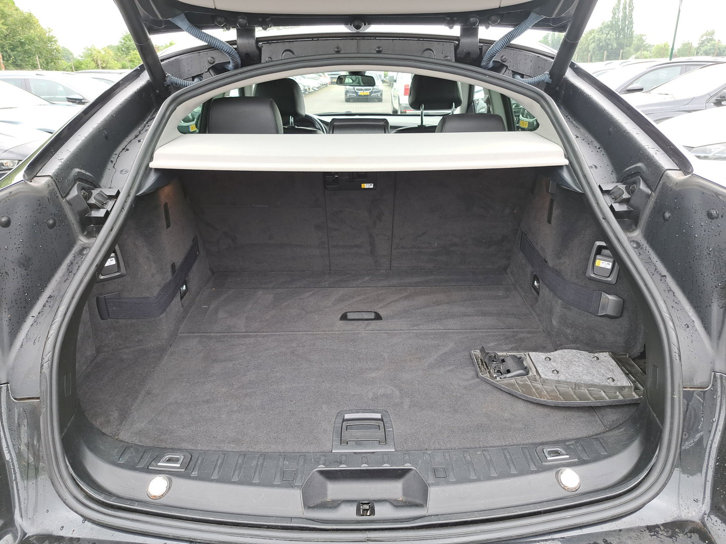 BMW 5 Serie Gran Turismo 535xd High Executive Luxury-Line [⚠️] Aut. *LEATHER | NAVI-FULLMAP |  BI-XENON | HIFI-SOUND | ECC | LANE-ASSIST | ADAPTIVE-CRUISE | PDC | CAMERA | TOWBAR | HEATED-SPORTSEATS | LANE-ASSIST | PRIVACY-GLASS | 19"ALU*