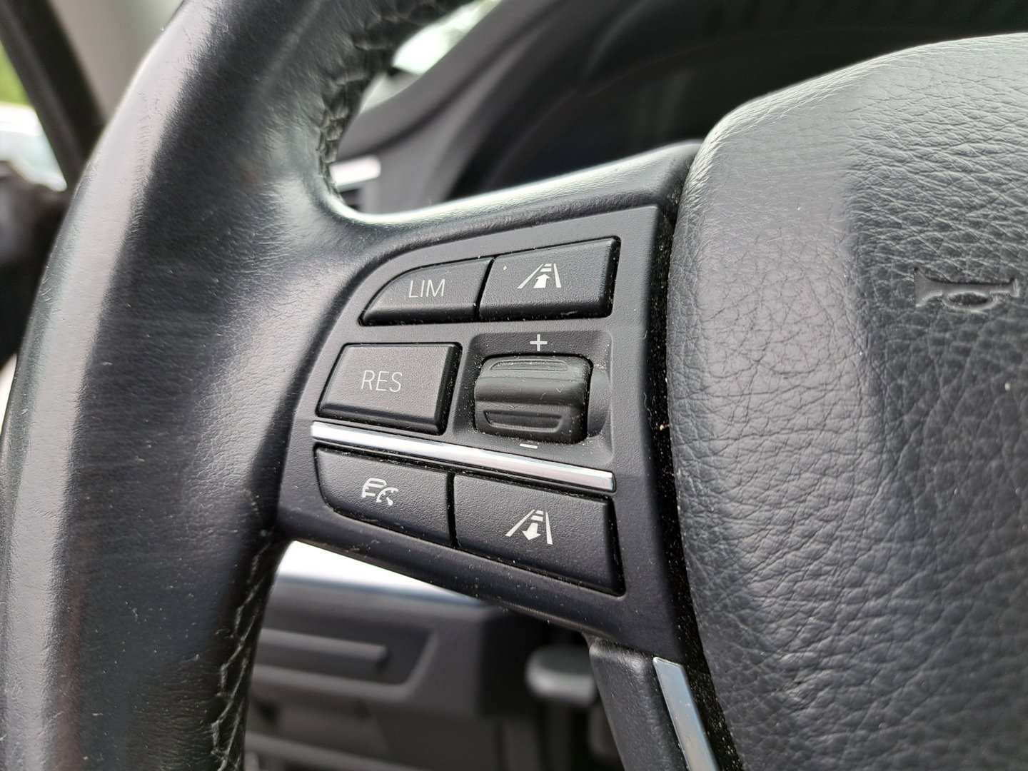 BMW 5 Serie Gran Turismo 535xd High Executive Luxury-Line [⚠️] Aut. *LEATHER | NAVI-FULLMAP |  BI-XENON | HIFI-SOUND | ECC | LANE-ASSIST | ADAPTIVE-CRUISE | PDC | CAMERA | TOWBAR | HEATED-SPORTSEATS | LANE-ASSIST | PRIVACY-GLASS | 19"ALU*