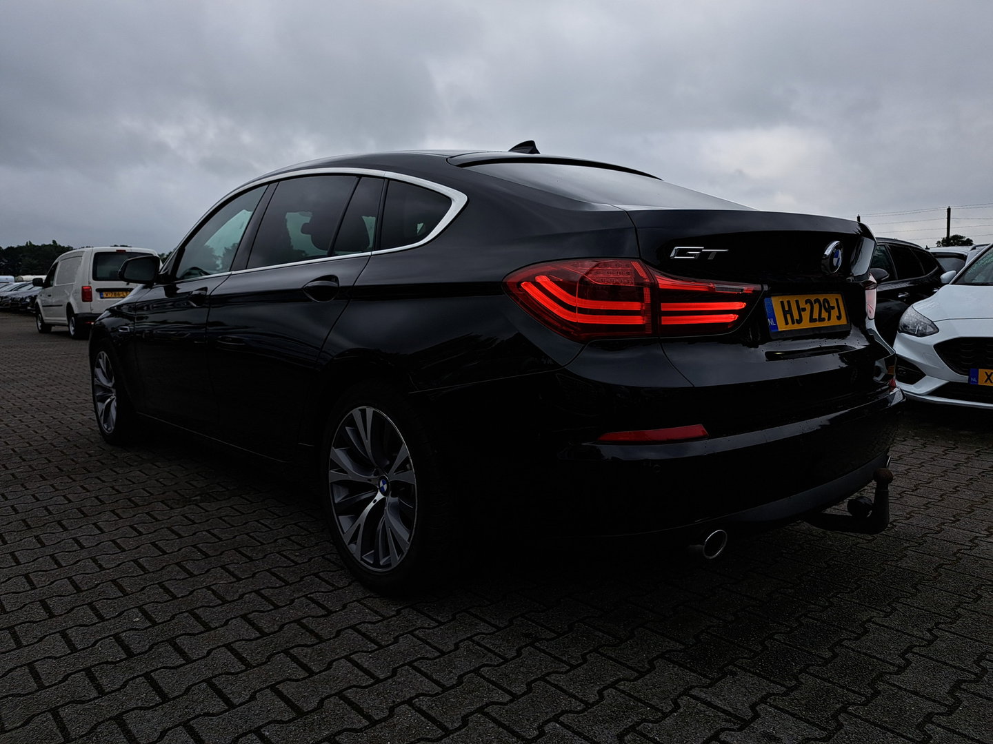 BMW 5 Serie Gran Turismo 535xd High Executive Luxury-Line [⚠️] Aut. *LEATHER | NAVI-FULLMAP |  BI-XENON | HIFI-SOUND | ECC | LANE-ASSIST | ADAPTIVE-CRUISE | PDC | CAMERA | TOWBAR | HEATED-SPORTSEATS | LANE-ASSIST | PRIVACY-GLASS | 19"ALU*