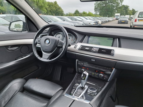BMW 5 Serie Gran Turismo 535xd High Executive Luxury-Line [⚠️] Aut. *LEATHER | NAVI-FULLMAP |  BI-XENON | HIFI-SOUND | ECC | LANE-ASSIST | ADAPTIVE-CRUISE | PDC | CAMERA | TOWBAR | HEATED-SPORTSEATS | LANE-ASSIST | PRIVACY-GLASS | 19"ALU*