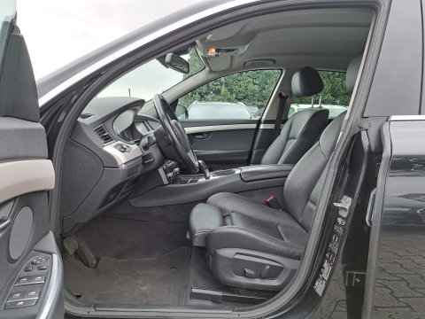 BMW 5 Serie Gran Turismo 535xd High Executive Luxury-Line [⚠️] Aut. *LEATHER | NAVI-FULLMAP |  BI-XENON | HIFI-SOUND | ECC | LANE-ASSIST | ADAPTIVE-CRUISE | PDC | CAMERA | TOWBAR | HEATED-SPORTSEATS | LANE-ASSIST | PRIVACY-GLASS | 19"ALU*