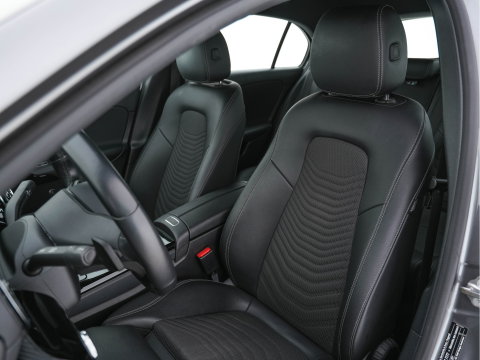 Mercedes-Benz A-Klasse 180 Advantage Style-Pack (INCL-BTW) Aut. *WIDESCREEN-DIGI-COCKPIT | LEATHER-MICROFIBRE | CAMERA | NAVI-FULLMAP | ECC | PDC | CRUISE | CARPLAY | HEATED-SPORTSEATS | CARBON-INLAY | DAB | SHIFT-PADDLES | 16"ALU*