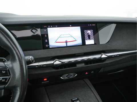 DS DS 4 1.6 Performance-Line+ PureTech (INCL-BTW) Aut. *PANO | LEATHER-MICROFIBRE | FULL-LED | HEATED-SPORTSEATS | DIGI-COCKPIT | KEYLESS | CAMERA | LANE-ASSIST | CARPLAY | ECC | SHIFTPADDLES | PDC | TOWBAR | 19''ALU*