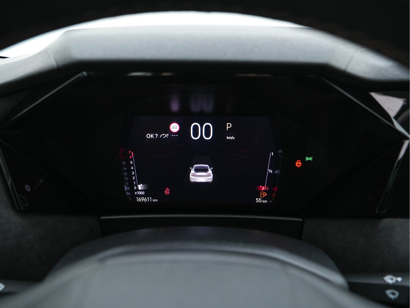 DS DS 4 1.6 Performance-Line+ PureTech (INCL-BTW) Aut. *PANO | LEATHER-MICROFIBRE | FULL-LED | HEATED-SPORTSEATS | DIGI-COCKPIT | KEYLESS | CAMERA | LANE-ASSIST | CARPLAY | ECC | SHIFTPADDLES | PDC | TOWBAR | 19''ALU*