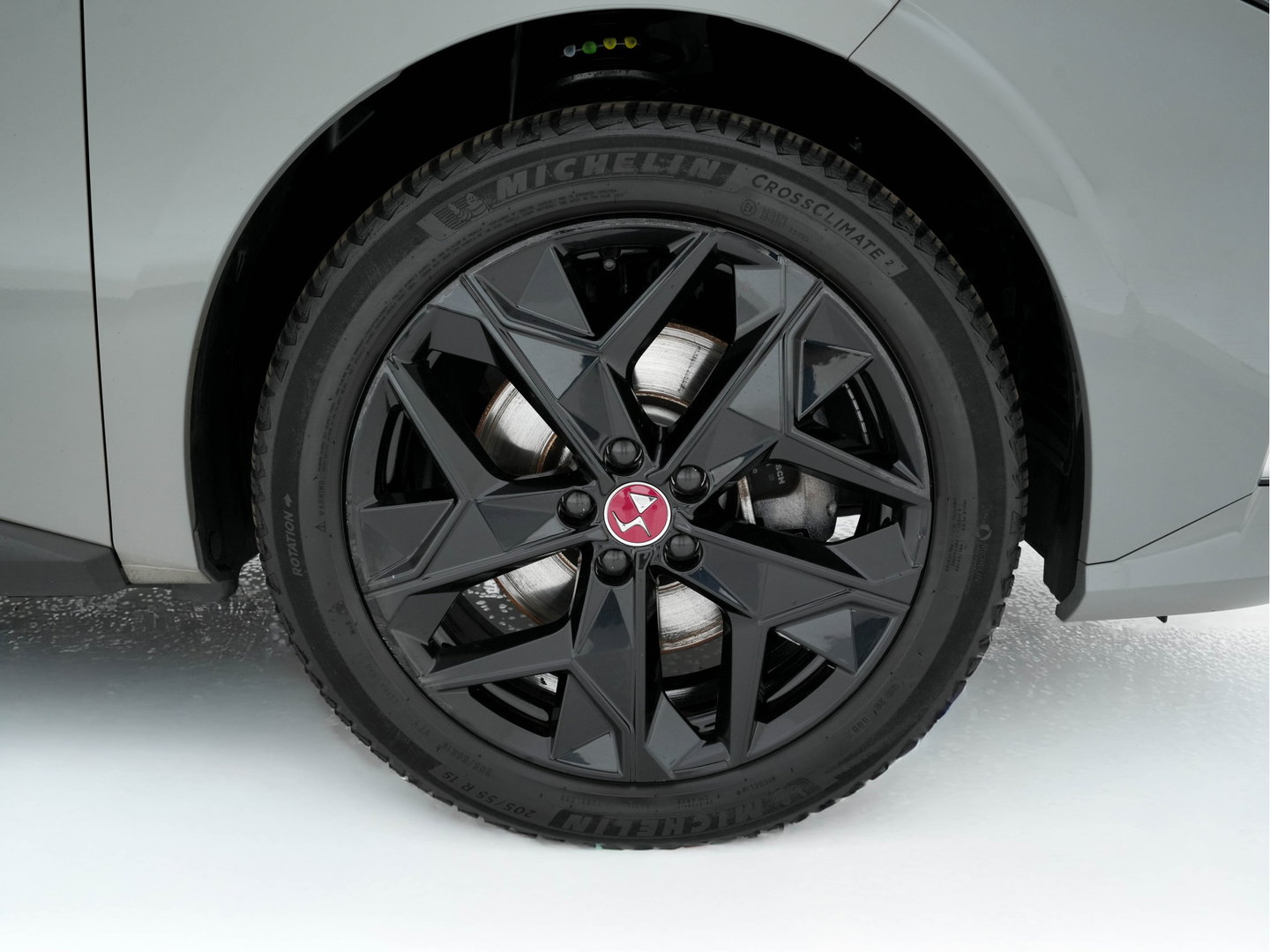 DS DS 4 1.6 Performance-Line+ PureTech (INCL-BTW) Aut. *PANO | LEATHER-MICROFIBRE | FULL-LED | HEATED-SPORTSEATS | DIGI-COCKPIT | KEYLESS | CAMERA | LANE-ASSIST | CARPLAY | ECC | SHIFTPADDLES | PDC | TOWBAR | 19''ALU*