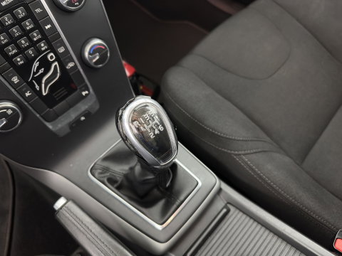 Volvo V40 1.6 D2 Kinetic *NAVI-FULLMAP | COMFORT-SEATS | ECC | PDC | SIPS | CRUISE | 16''ALU*