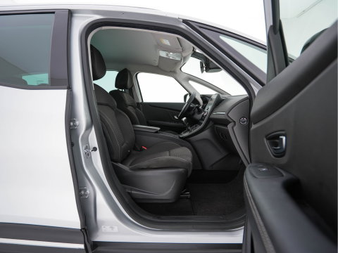 Renault Grand Scénic 1.3 TCe Business Zen [ 7-Pers. ] (INCL-BTW) *NAVI-FULLMAP | COMFORT-SEATS | DIGI-COCKPIT | ECC | PDC | CRUISE | PRIVACY-GLASS | DAB | CARPLAY*