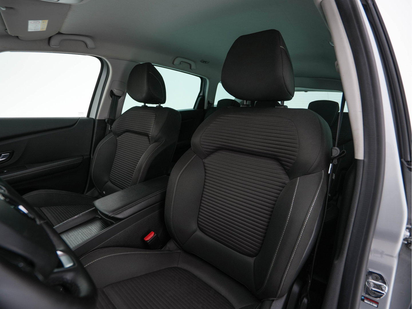 Renault Grand Scénic 1.3 TCe Business Zen [ 7-Pers. ] (INCL-BTW) *NAVI-FULLMAP | COMFORT-SEATS | DIGI-COCKPIT | ECC | PDC | CRUISE | PRIVACY-GLASS | DAB | CARPLAY*
