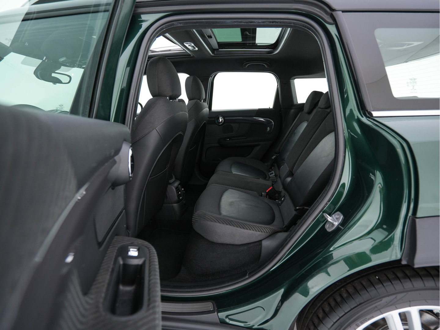MINI Countryman 2.0 Cooper S E ALL4 Chili Plug-In (INCL-BTW) Aut. *PANO | LEATHER-FABRIC | FULL-LED | SPORT-SEATS | KEYLESS | NAVI-FULLMAP | ECC | AMBIENT-LIGHT | PDC | CRUISE | 18''ALU*
