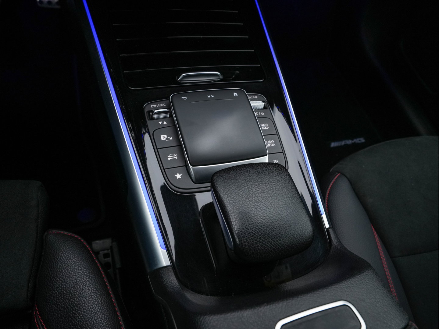 Mercedes-Benz GLB 200 d ( VAN ) Premium AMG-SportPack Aut. *LEATHER-MICROFIBRE | FULL-LED | AMBIENT-LIGHT | WIDE-SCREEN-DIGICOCKPIT | HEATED-SPORTSEATS | KEYLESS | NAVI-FULLMAP | DAB+ | ECC | PDC | CRUISE | 19''ALU*