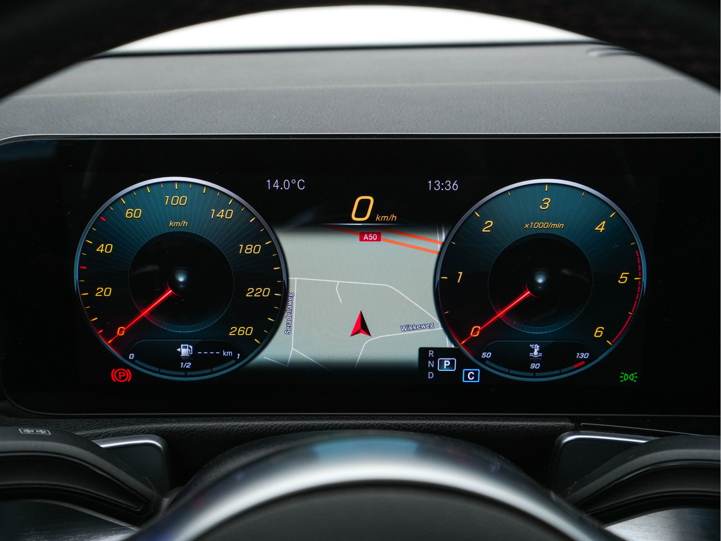 Mercedes-Benz GLB 200 d ( VAN ) Premium AMG-SportPack Aut. *LEATHER-MICROFIBRE | FULL-LED | AMBIENT-LIGHT | WIDE-SCREEN-DIGICOCKPIT | HEATED-SPORTSEATS | KEYLESS | NAVI-FULLMAP | DAB+ | ECC | PDC | CRUISE | 19''ALU*