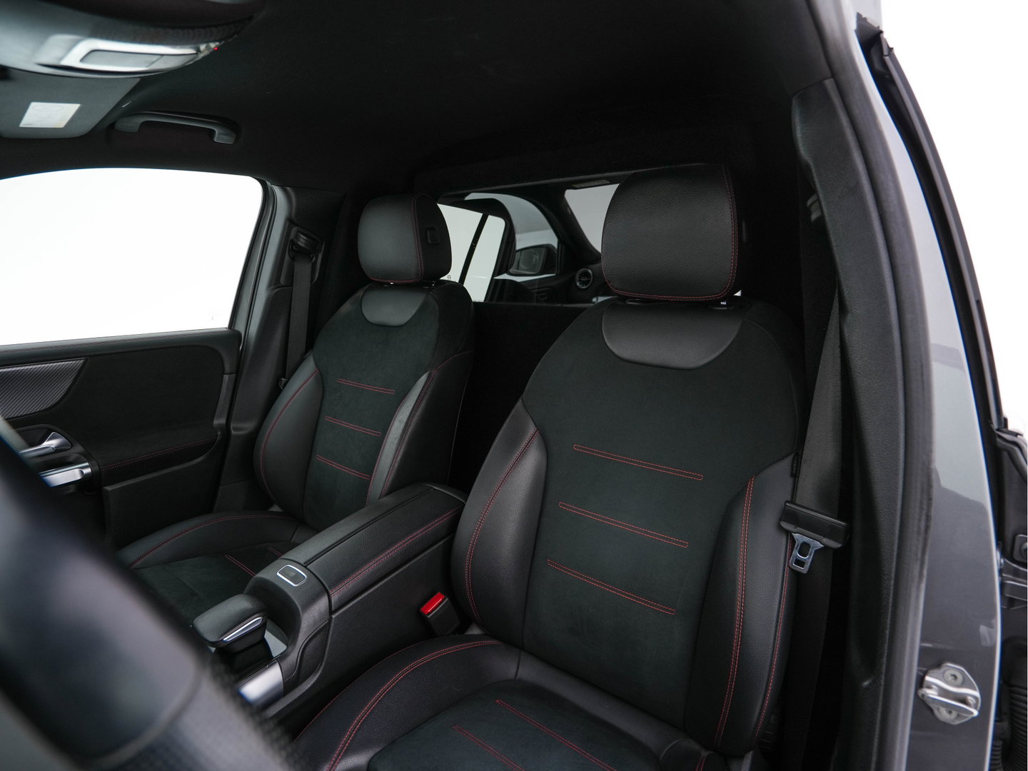 Mercedes-Benz GLB 200 d ( VAN ) Premium AMG-SportPack Aut. *LEATHER-MICROFIBRE | FULL-LED | AMBIENT-LIGHT | WIDE-SCREEN-DIGICOCKPIT | HEATED-SPORTSEATS | KEYLESS | NAVI-FULLMAP | DAB+ | ECC | PDC | CRUISE | 19''ALU*