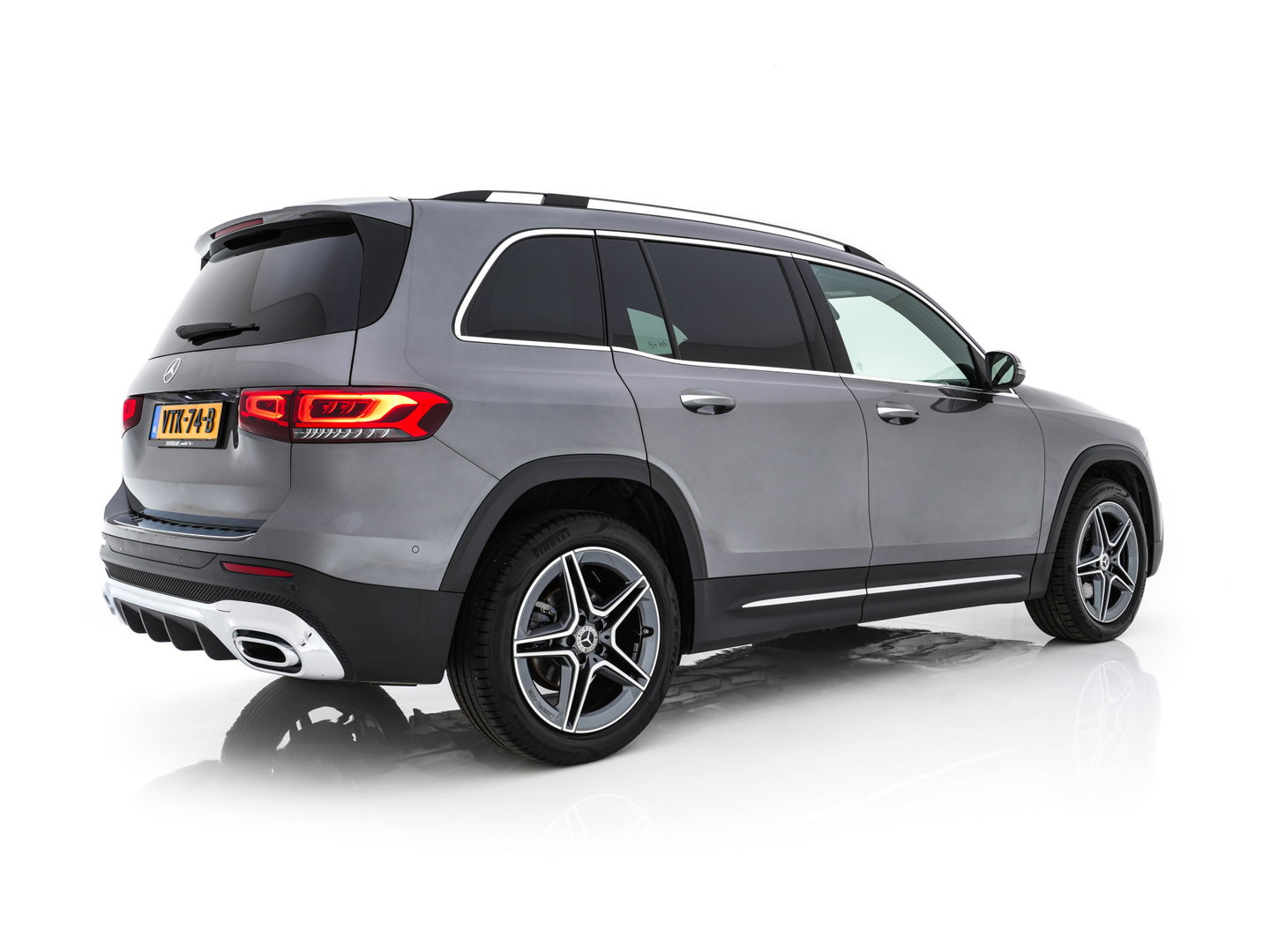 Mercedes-Benz GLB 200 d ( VAN ) Premium AMG-SportPack Aut. *LEATHER-MICROFIBRE | FULL-LED | AMBIENT-LIGHT | WIDE-SCREEN-DIGICOCKPIT | HEATED-SPORTSEATS | KEYLESS | NAVI-FULLMAP | DAB+ | ECC | PDC | CRUISE | 19''ALU*