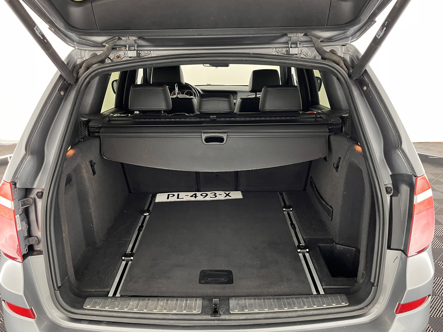 BMW X3 XDrive35d M-Sport (⚠️crankshaft bearings defect) Aut. *PANO | LEATHER | BI-XENON | KEYLESS  | NAVI-FULLMAP | DAB | SHIFT-PADDLES | CRUISE | MEMORY-PACK | HEAD-UP | LANE-ASSIST | SPORT-SEATS | TOWBAR | 18"ALU*