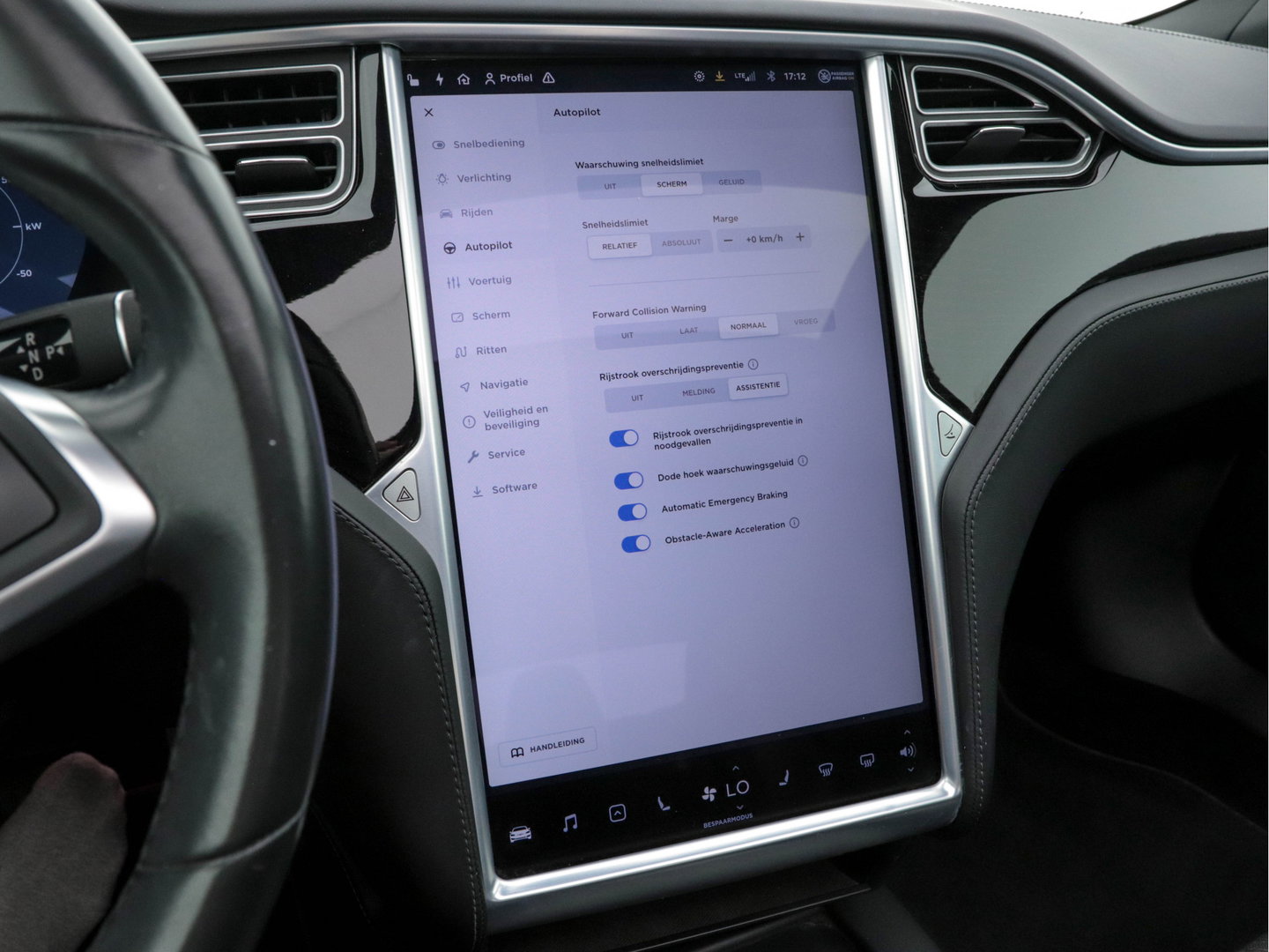 Tesla Model S 235 Kw Base [ 3-Fase-17kW ] {SoH-87%} (INCL-BTW) *PANO | AUTO-PILOT | KEYLESS | FULL-LED | 1/2-LEATHER | NAVI-FULLMAP | SURROUND-VIEW | APP-CONNECT | LANE-ASSIST | DIGI-COCKPIT | DAB | SPORT-SEATS | 19"ALU