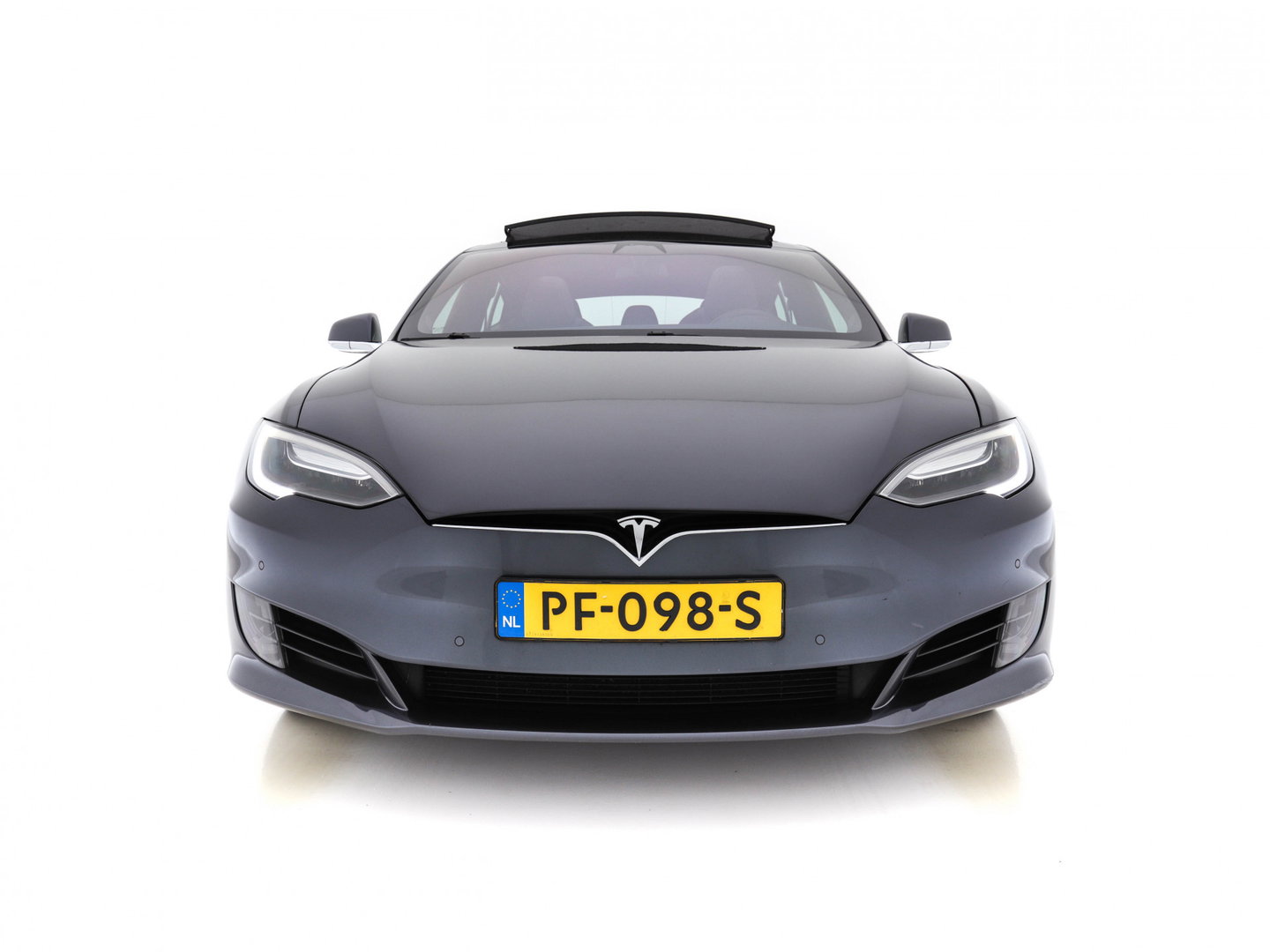 Tesla Model S 235 Kw Base [ 3-Fase-17kW ] {SoH-87%} (INCL-BTW) *PANO | AUTO-PILOT | KEYLESS | FULL-LED | 1/2-LEATHER | NAVI-FULLMAP | SURROUND-VIEW | APP-CONNECT | LANE-ASSIST | DIGI-COCKPIT | DAB | SPORT-SEATS | 19"ALU