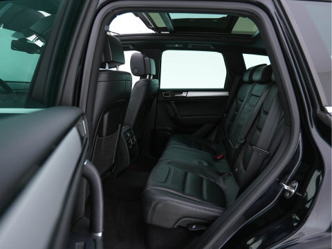 Volkswagen Touareg 3.0 TDI R-line Aut. *PANO | LEATHER | NAVI-FULLMAP | XENON | DYNAUDIO | MEMORY-PACK | ECC | SHIFT-PADDLES | PDC | DAB | COMFORTSEATS | 21"ALU*