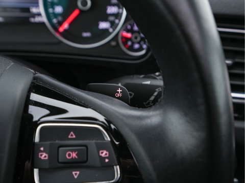 Volkswagen Touareg 3.0 TDI R-line Aut. *PANO | LEATHER | NAVI-FULLMAP | XENON | DYNAUDIO | MEMORY-PACK | ECC | SHIFT-PADDLES | PDC | DAB | COMFORTSEATS | 21"ALU*