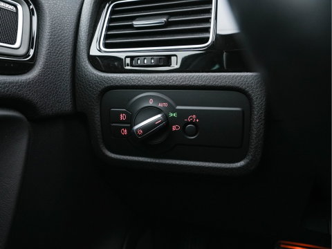 Volkswagen Touareg 3.0 TDI R-line Aut. *PANO | LEATHER | NAVI-FULLMAP | XENON | DYNAUDIO | MEMORY-PACK | ECC | SHIFT-PADDLES | PDC | DAB | COMFORTSEATS | 21"ALU*