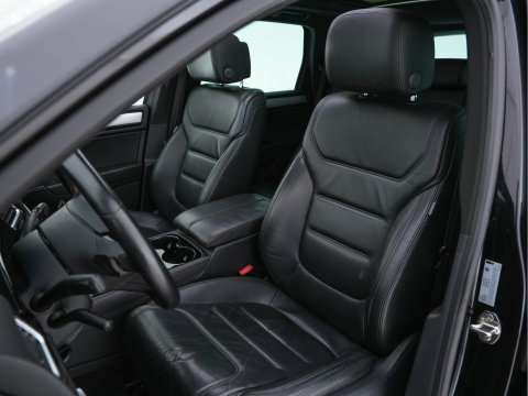 Volkswagen Touareg 3.0 TDI R-line Aut. *PANO | LEATHER | NAVI-FULLMAP | XENON | DYNAUDIO | MEMORY-PACK | ECC | SHIFT-PADDLES | PDC | DAB | COMFORTSEATS | 21"ALU*