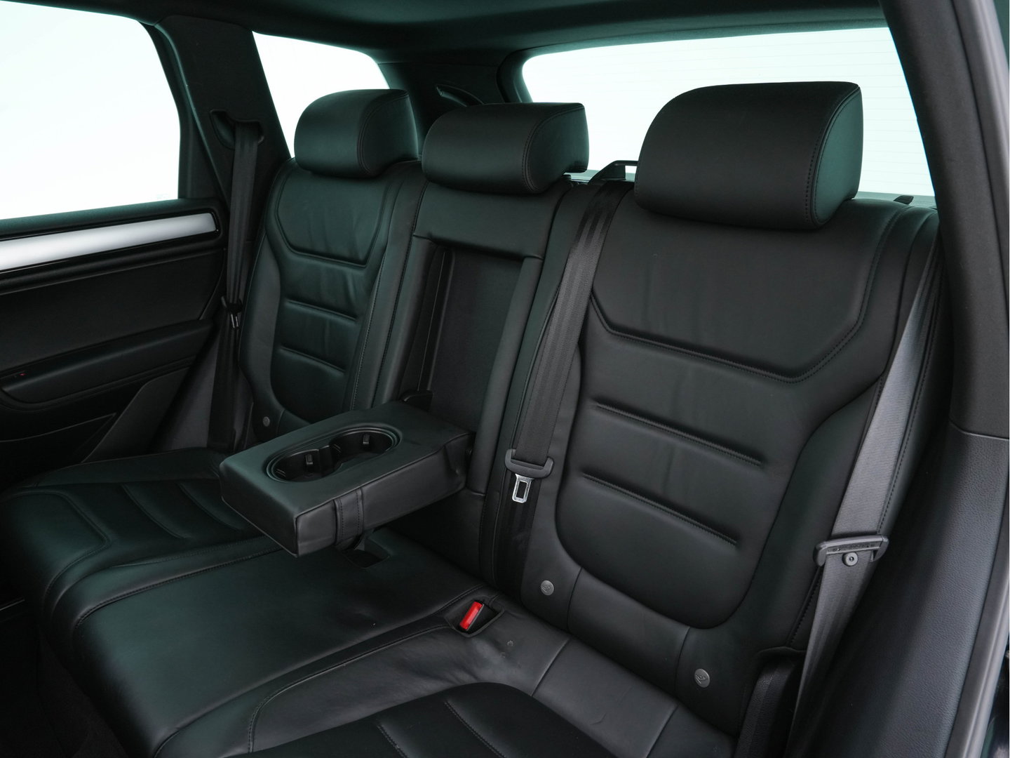 Volkswagen Touareg 3.0 TDI R-line Aut. *PANO | LEATHER | NAVI-FULLMAP | XENON | DYNAUDIO | MEMORY-PACK | ECC | SHIFT-PADDLES | PDC | DAB | COMFORTSEATS | 21"ALU*