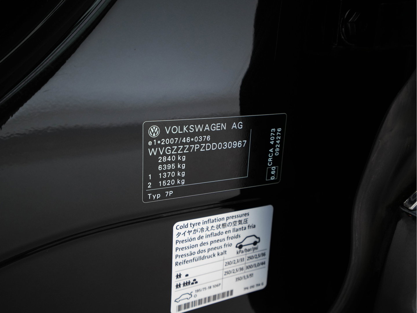 Volkswagen Touareg 3.0 TDI R-line Aut. *PANO | LEATHER | NAVI-FULLMAP | XENON | DYNAUDIO | MEMORY-PACK | ECC | SHIFT-PADDLES | PDC | DAB | COMFORTSEATS | 21"ALU*