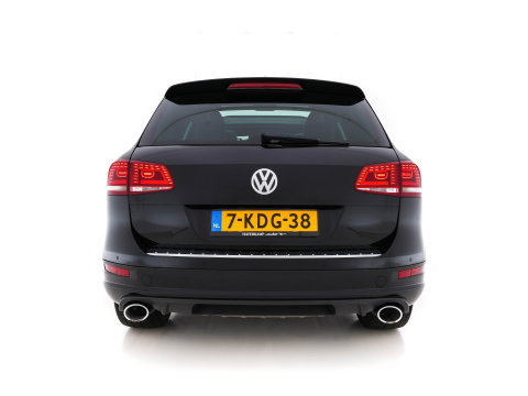 Volkswagen Touareg 3.0 TDI R-line Aut. *PANO | LEATHER | NAVI-FULLMAP | XENON | DYNAUDIO | MEMORY-PACK | ECC | SHIFT-PADDLES | PDC | DAB | COMFORTSEATS | 21"ALU*