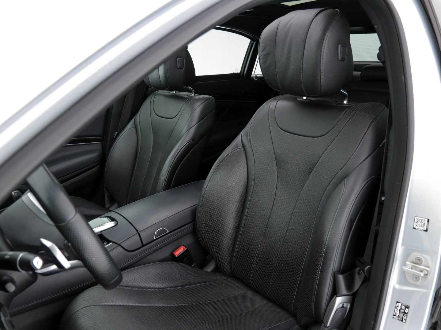 Mercedes-Benz S-Klasse 400d AMG-Line 4-Matic Lang Aut. *PANO | LEATHER | DISTRONIC | BURMESTER | TOPVIEW | KEYLESS | BLINDSPOT | AIRMATIC | FULL-LED |  MEMORY-PACK  | WIDESCREEN-DIGI-COCKPIT | AMBIENTLIGHT |  HEATED/VENTILATED SEATS | ....