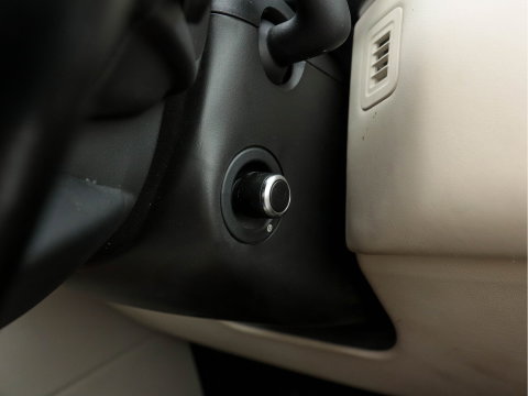 Land Rover Range Rover 3.0 TDV6 Vogue Aut. *PANO | LEATHER | NAVI-FULLMAP | DIGI-COCKPIT | TOPVIEW | BI-XENON | MERIDIAN-AUDIO | MEMORY-PACK | AIRSUSPENSION | HEATED-COMFORTSEATS | SHIFTPADDLES | 20"ALU*