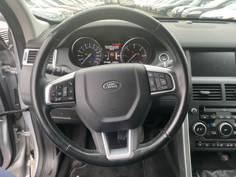 Land Rover Discovery Sport 2.0 TD4 HSE Luxury AWD [⚠️] *NAVI-FULLMAP | BI-XENON | LEATHER | MERIDIAN-SURROUND | CAMERA | ECC | PDC | CRUISE | LANE-ASSIST | MEMORY-PACK | PRIVACY-GLASS | TOWBAR | HEATED-COMFORTSEATS | LANE-ASSIST | 19"ALU*