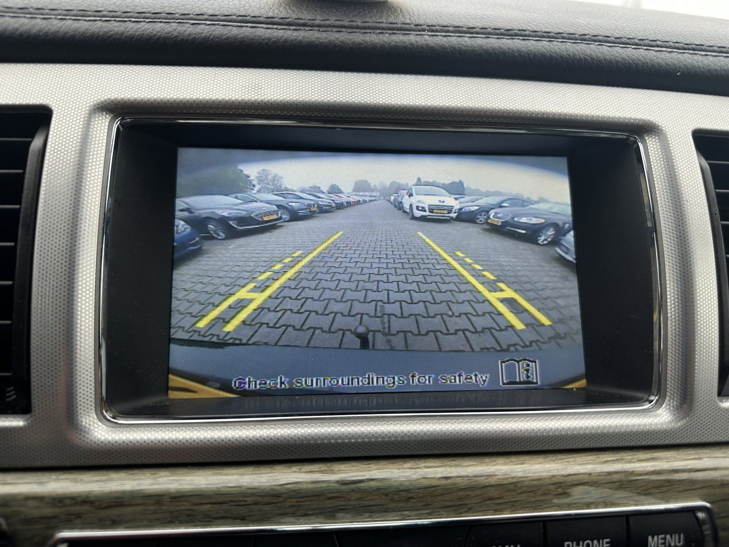 Jaguar XF 2.2D Aut. *LEATHER  | BI-XENON | NAVI-FULLMAP | CAMERA | ECC | PDC | CRUISE | HEATED-COMFORTSEATS | KEYLESS | SHIFTPADDLES | TOWBAR | 17"ALU*